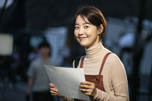 '황금정원' 한지혜, 다정다감 비하인드 포착…매력 만렙