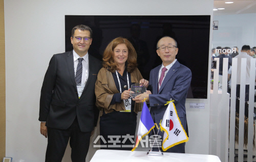 LIG넥스원, 佛탈레스와 피아식별장비 기술협력 LOI 체결