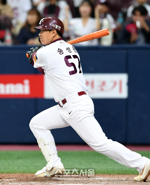 키움 '하위타선 엔진' 송성문 "지난해엔 경험, 올해는 결과 얻고 싶다" 