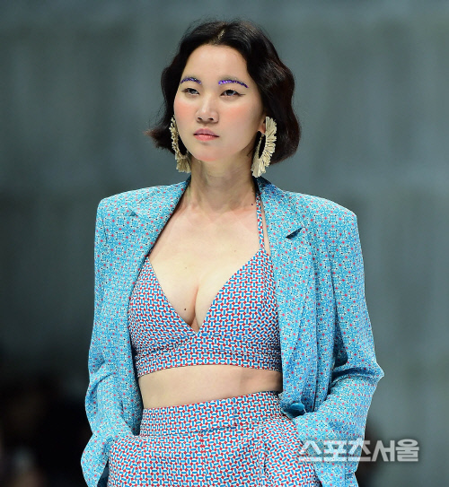 2020년 여름패션을 불러낸 장윤주, 이렇게만 입으세요[포토]