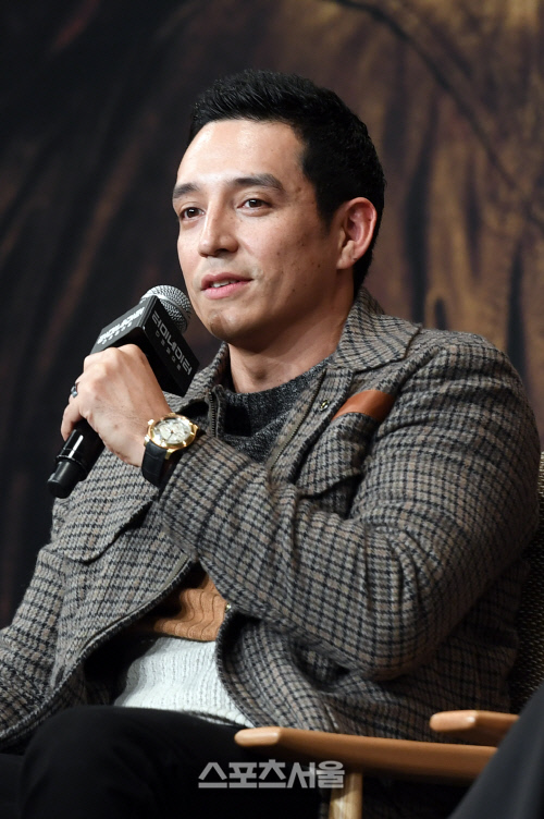 [포토]'터미네이터:다크 페이트' 기자회견, 소감 밝히는 가브리엘 루나