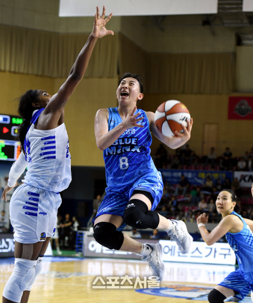 [포토] 이주연 '가볍게 날아올라'