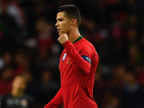 30대 중반 접어드는 호날두 "나이는 숫자에 불과…은퇴 준비 아직"