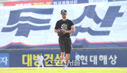 [포토]한국시리즈 1차전, 두산의 캡틴 오재원