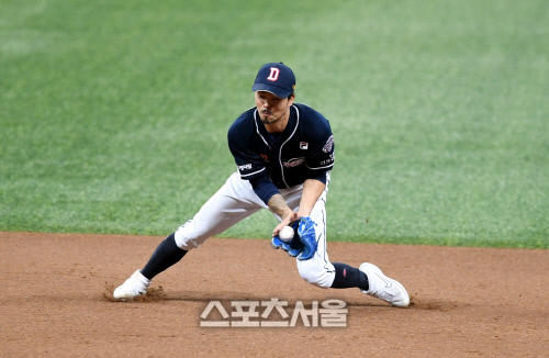 [포토] 오재원 '조심조심'