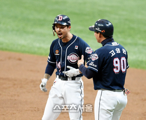 [포토] 역전타 오재원 '좋았어'