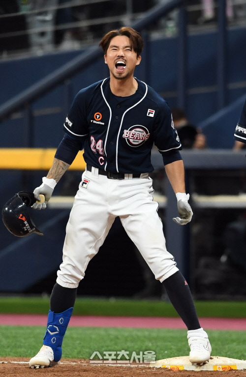 [포토]역전타 두산 오재원의 포효