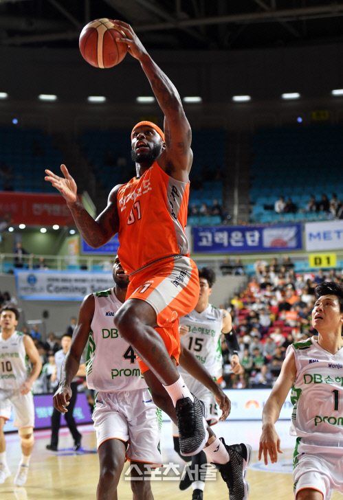 그린 따돌린 할로웨이[포토]