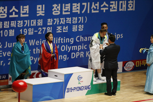 힘 내는 韓 역도, 은메달 2개+동메달 4개 추가[유소년·주니어 역도선수권]