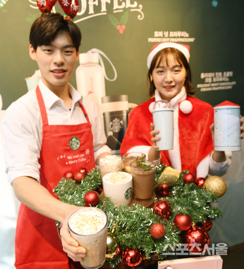 [포토] 스타벅스, 더 고소해진 '토피 넛 라떼'를 소개합니다~