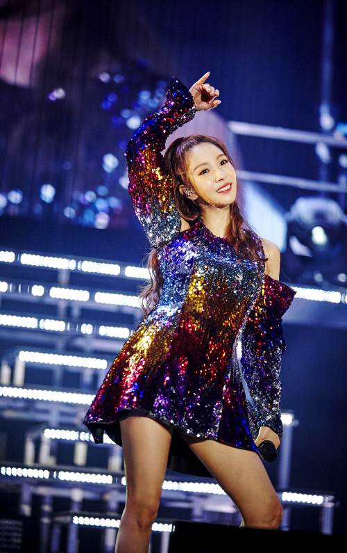 '아시아의 별' 보아, 단독 콘서트 성료…독보적인 무대 장악력