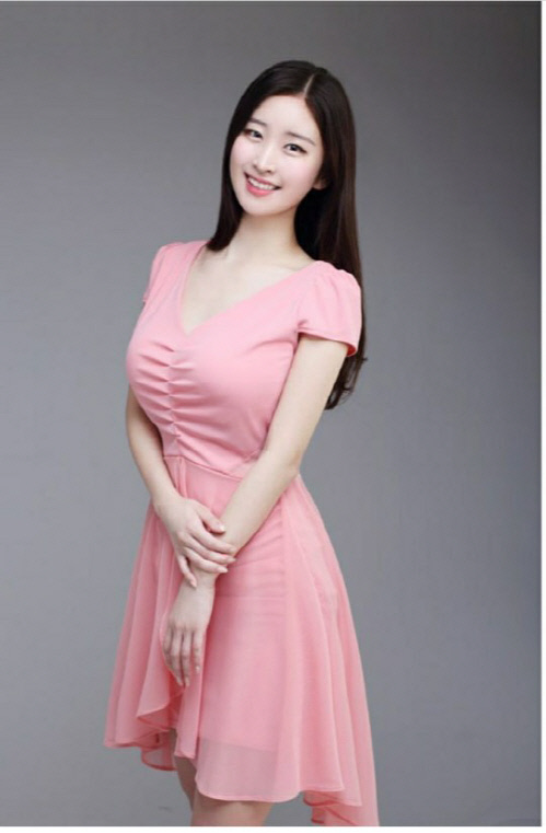 김나정 아나, '82년생 김지영'에 "여자로서 불편" 후기→네티즌 갑론을박[전문]