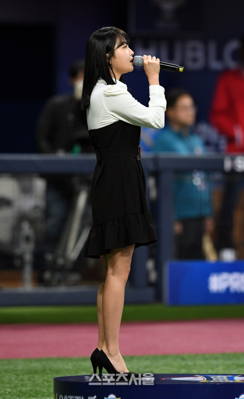 [포토]펀치, 푸에르토리코와의 2차 평가전 애국가