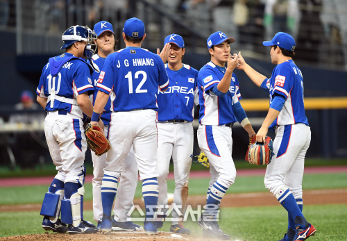[포토]야구대표팀, 푸에르토리코와의 평가전 완승