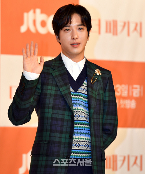 정용화, 전역 소감 "본연의 자리로 돌아가 최선 다할 것"