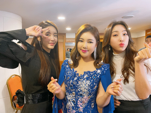 '미스트롯' 숙행, 송가인 단독콘서트 응원…여신들의 남다른 의리