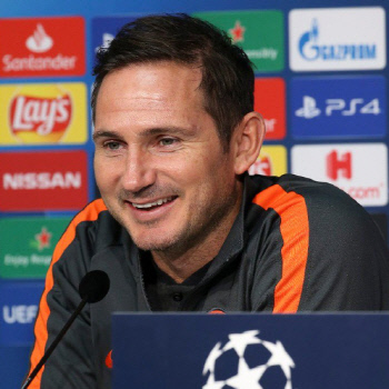 손흥민과 고메스 사고 본 램파드 감독 "둘다 안쓰럽다"