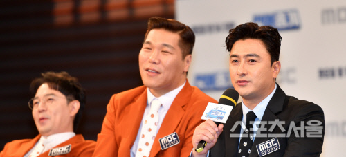 '편애중계' 입심대결 펼치는 안정환과 서장훈[포토]