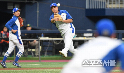 [포토] 황재균, 훈련도...실전처럼!