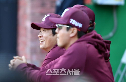 키움 타격코치 허문회의 여유[포토]