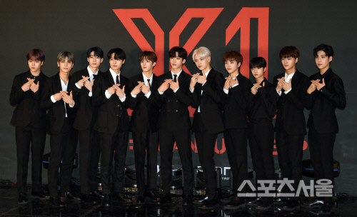 [포토]X1(엑스원), 첫 미니 앨범 내며 데뷔
