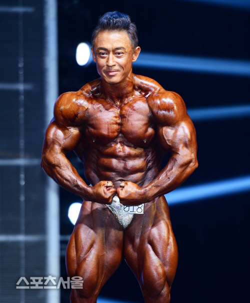 '터미네이터의 귀환' 김준호, 아놀드 슈워제네거도 놀랄 몸이네![포토]