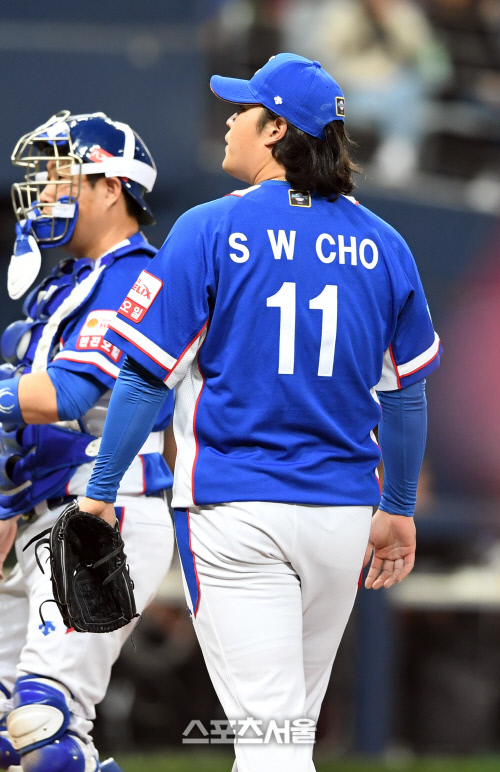 [포토]조상우, 모자에 찍찍이 달았어요!