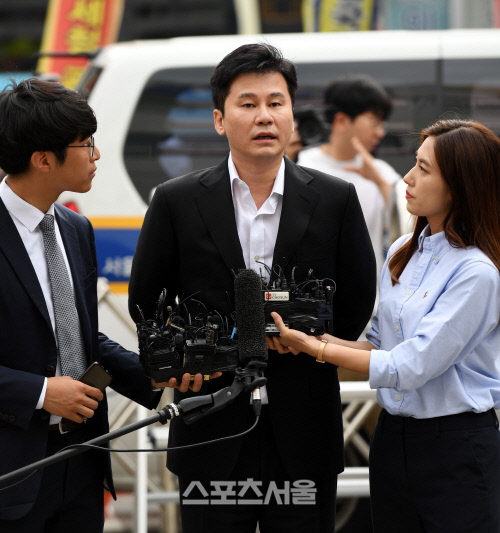 양현석, 14시간 조사 후 귀가 "조사 성실히 임해"