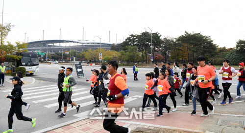 [포토] 스포츠서울 마라톤 \'상암벌 물들이다\'