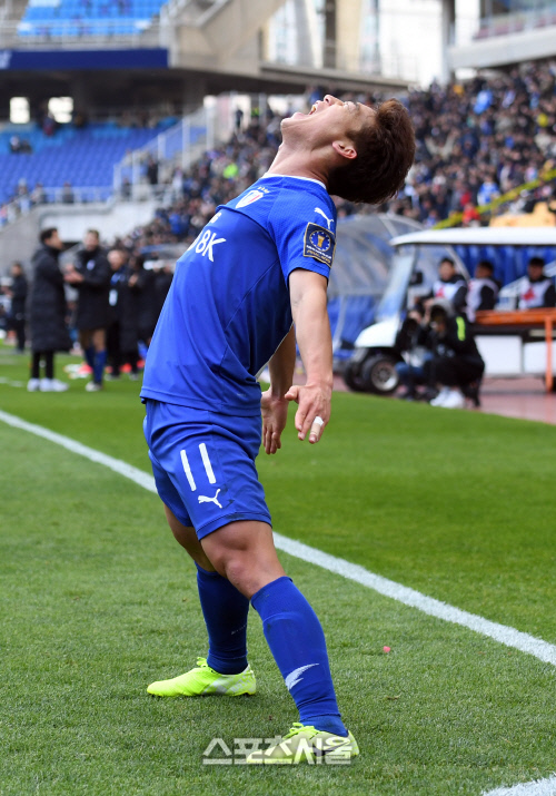 [포토]수원 삼성 김민우, 골 착각 세리머니