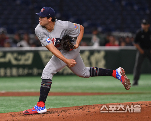 [포토] 미국 선발 코디 폰스, 1회 3실점 와르르...