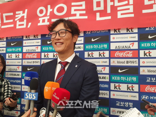 U-17 김정수 감독의 애정어린 조언 "주저말고 항상 도전해야 한다"[현장인터뷰]