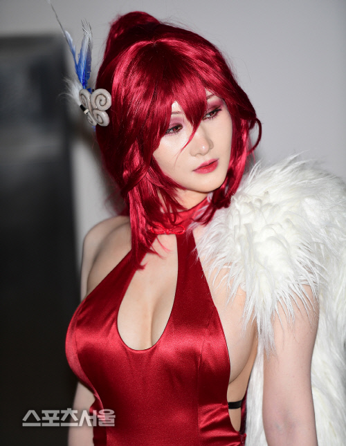 지스타의 여왕 부명선, 코스프레모델중 최고의 인기를 누리고 있죠[포토]