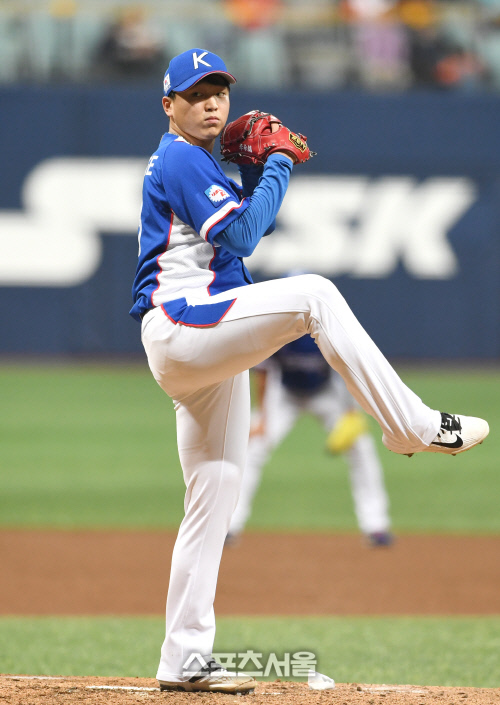 '패기' 이승호, 新 일본킬러 등극 노린다…상대는 베테랑 투수 기시[프리미어12]