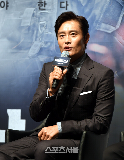 [포토] 이병헌 '펭수 만나 좋았다'