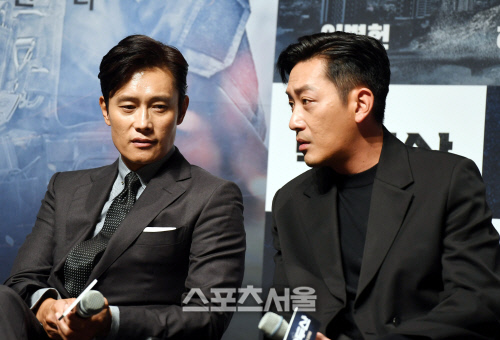 [포토] 이병헌-하정우 '소근소근'
