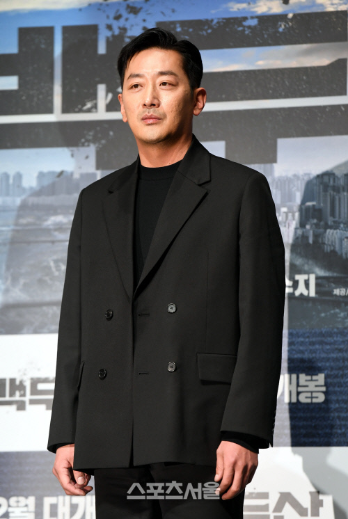 [포토] 하정우, 카리스마 눈빛