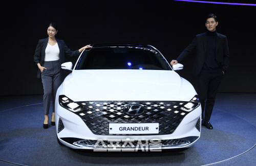 [포토]더 뉴 그랜저, 풀체인지만큼 과감한 변화