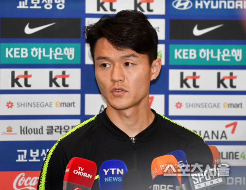 [포토]기자회견하는 주세종