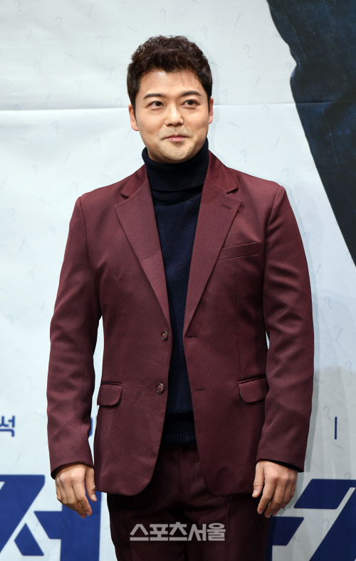 [포토]전현무, 이혜성과의 열애 축하는 감사하지만...