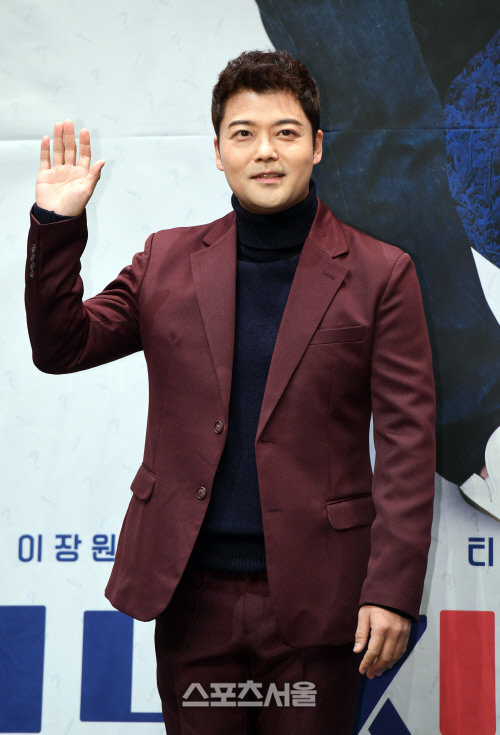[포토]전현무, 이혜성 아나운서와의 열애설 후 첫 공식 석상