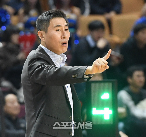 삼성 이상민 감독 "1라운드 안 좋을 때 모습이 다시 나왔다"