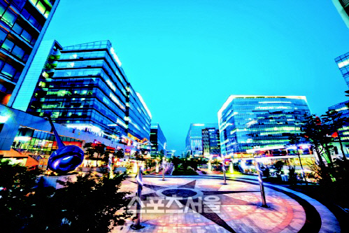 창간특집 성남(현재)14