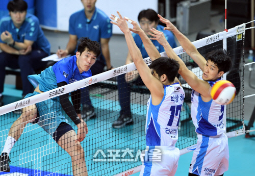 "감독님의 독설에 정신적으로 강해져"…황경민이 밝힌 서브 강화 비결[현장인터뷰]