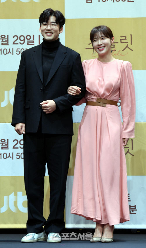 [포토] 윤계상-하지원 '달달함 가득한 포토타임'