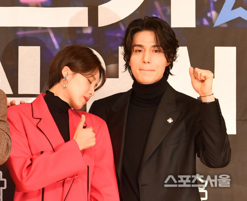 \'이동욱 어깨손\'에 장도연의 완벽한 리액션[포토]