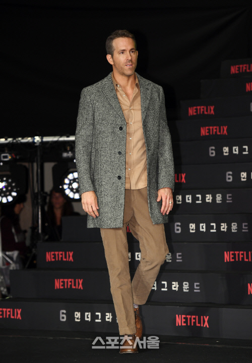 [포토]'6 언더그라운드' 기자회견 입장하는 라이언 레이놀즈