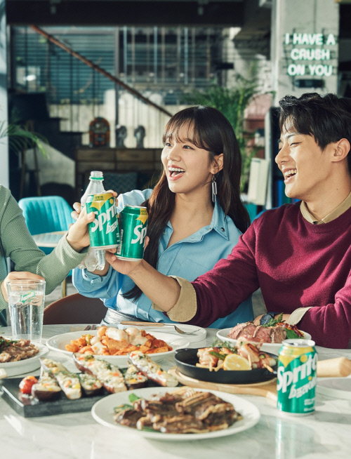 혜리 스프라이트로 건배, 맛있게 먹고 쿨하게 풀자