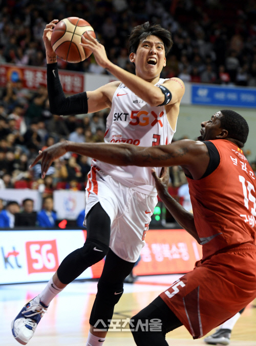 [포토] 최준용 \'저리 가\'