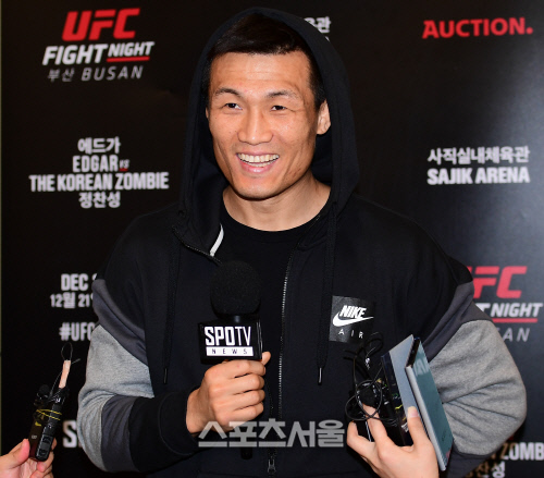 귀국 기자회견하는 정찬성, "프랭키 에드가는 내가 직접 선택했다!"[포토]